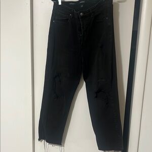 Black Distressed Jeans